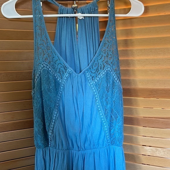 Taylor and Sage Light Blue Romper. Size Medium - Picture 2 of 7